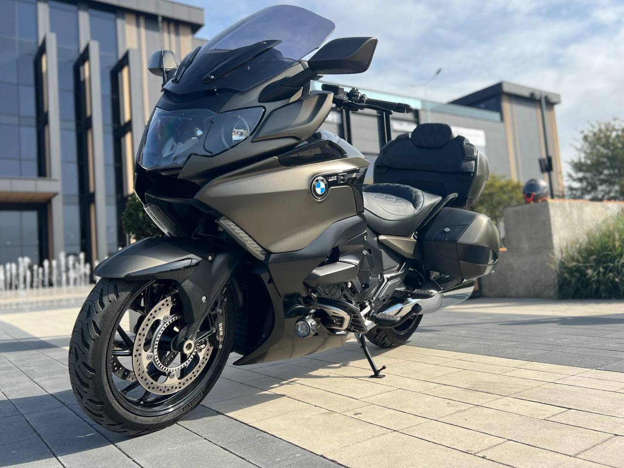 BMW K1600 Grand America